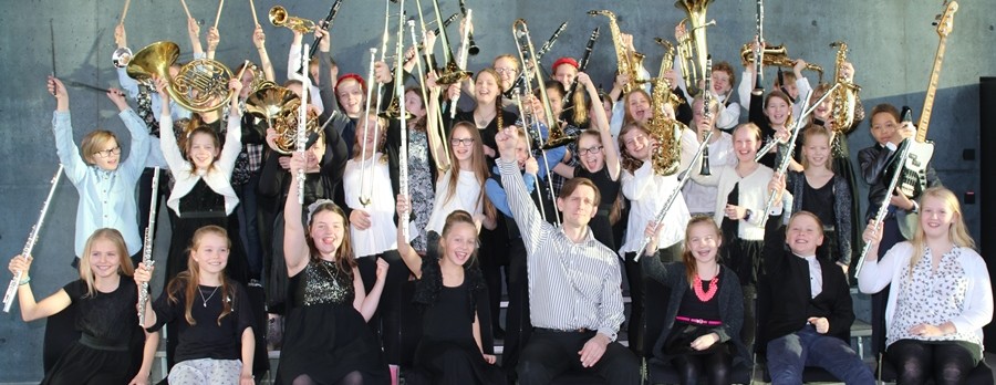 skólahljómsveit Kópavog-B-sveit-stjórnandi Þórður Magnússon